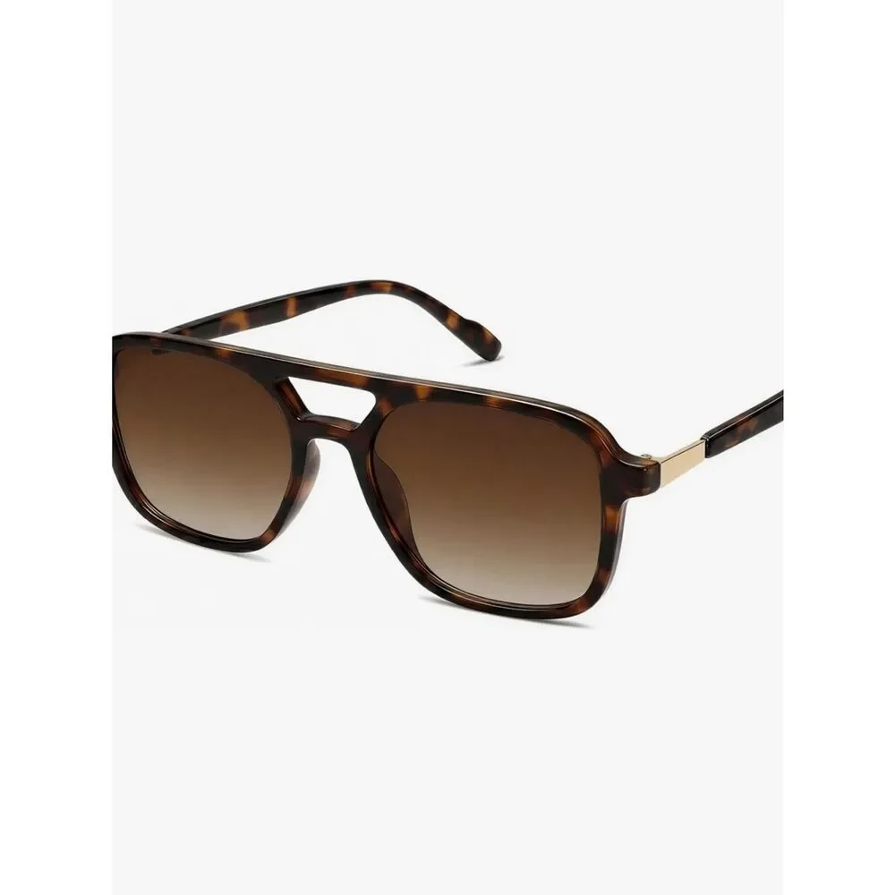 Brown sunglasses
